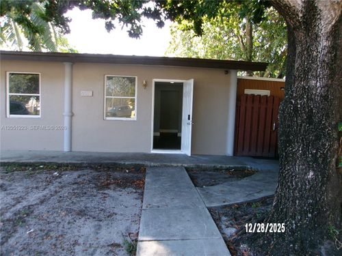 3-4510 Sw 38th St, West Park, FL, 33023-5518 | Card Image