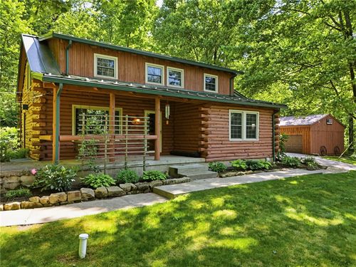 194 Foster Rd, Beaver Falls, PA, 15010-8506 | Card Image