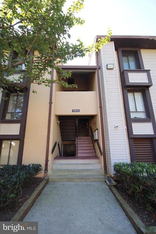 72-11615 Stoneview Sq, RESTON, VA, 20191-2915 | Card Image