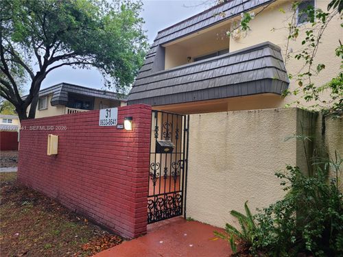 8633-8633 Sw 137th Ave, Miami, FL, 33183-4076 | Card Image