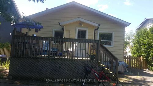 54 Farley Cir, Willow Beach, ON, L0E1S0 | Card Image