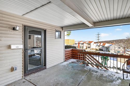 430 Country Club Ln, Pomona, NY, 10970-2562 | Card Image