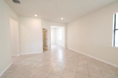 633 Se Monet Drive, House other with 3 bedrooms, 2 bathrooms and null parking in Port St Lucie FL | Image 3