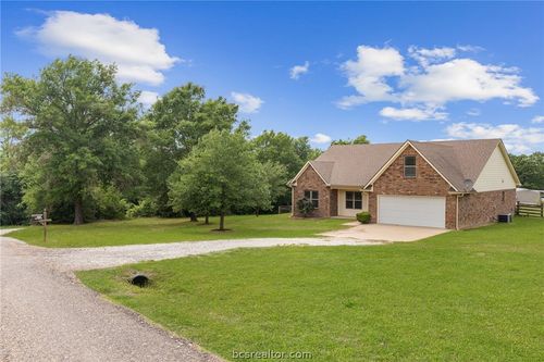525 Oak Tree Ln, Franklin, TX, 77856-6257 | Card Image