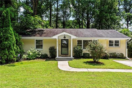 2202 Lilac Ln, Decatur, GA, 30032-5240 | Card Image