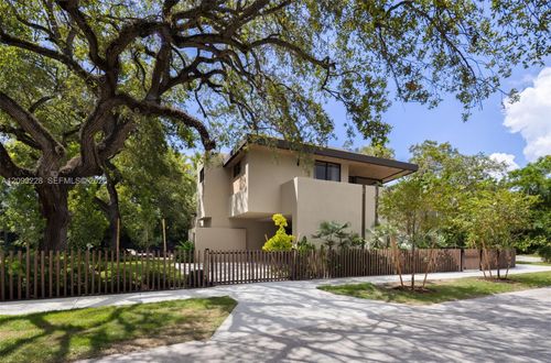 1698 Tigertail Ave, Miami, FL, 33133-2543 | Card Image