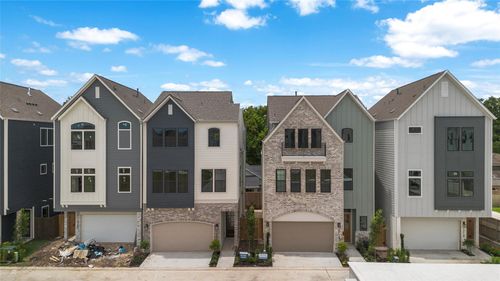 1711 Bologna Ln, Houston, TX, 77055 | Card Image