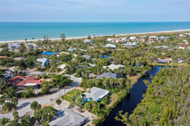 1057 Blue Heron Dr, House other with 2 bedrooms, 3 bathrooms and null parking in Sanibel FL | Image 5