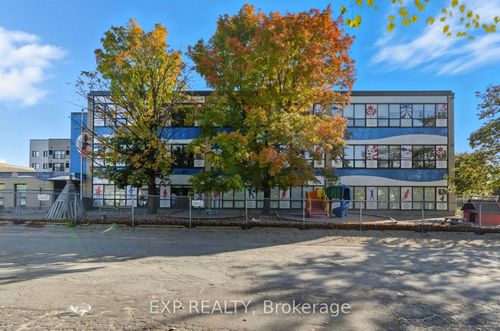 2nd-and-3rd-floor-641 Sladen Avenue, Overbrook - Castleheights and Area, ON, K1K0X4 | Card Image