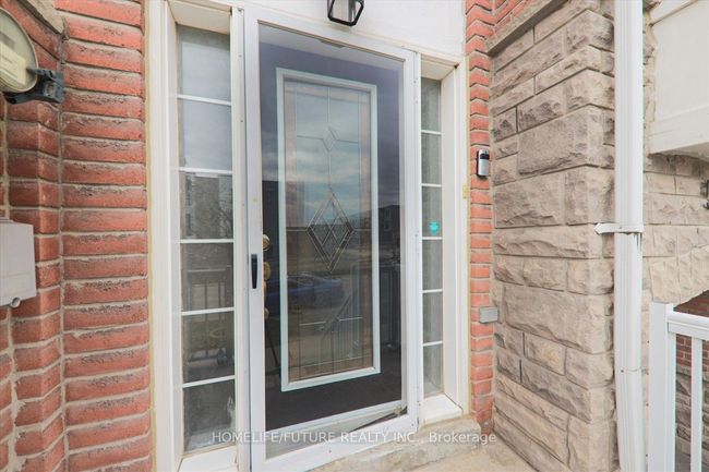 59 Stonewood St, House attached with 3 bedrooms, 3 bathrooms and 1 parking in Ajax ON | Image 4