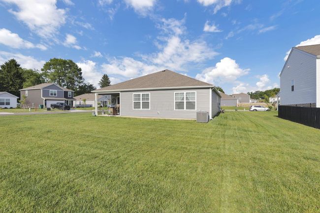 373 St James Gate, House other with 4 bedrooms, 2 bathrooms and null parking in Newark OH | Image 37