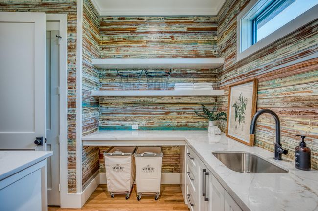 104 Hartfield Rd, Home with 4 bedrooms, 5 bathrooms and 3 parking in Round Top TX | Image 24