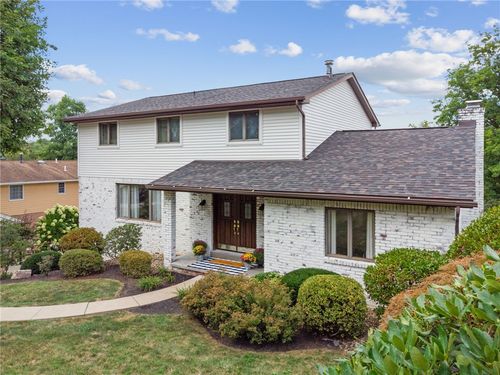 670 Vincent Dr, North Huntingdon, PA, 15642-2641 | Card Image