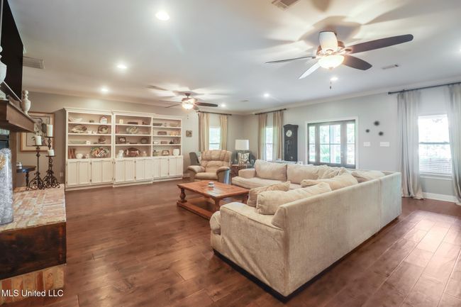 Living room | Image 7