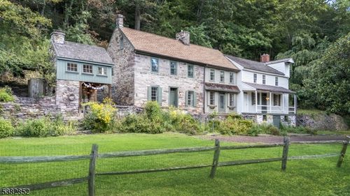 2200 Daniel Bray Hwy, STOCKTON, NJ, 08559-1833 | Card Image