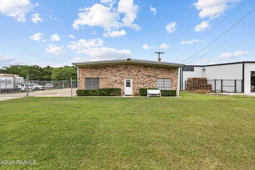 110 Brush Rd, Broussard, LA, 70518-3611 | Card Image