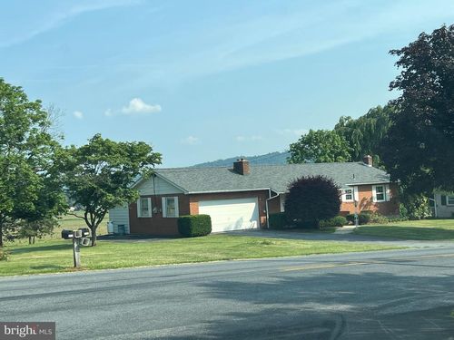 367 N Church St, ROBESONIA, PA, 19551-9708 | Card Image
