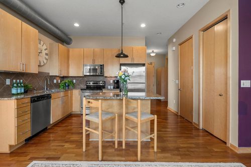 121-3640 Wooddale Ave S, Saint Louis Park, MN, 55416-5157 | Card Image