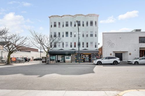 apt-3-50 Common St, Lawrence, MA, 01840-1749 | Card Image