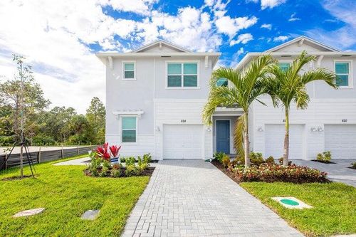 824 Se Grovebush Ln, Port St Lucie, FL, 34984-6691 | Card Image