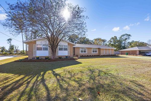 117 Breckenridge Dr, Valdosta, GA, 31605-6401 | Card Image