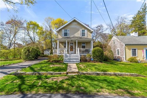 30 Miller St, Rumford, RI, 02916-1416 | Card Image