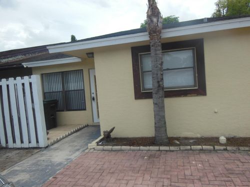 3775 Mil Run Ct, Greenacres, FL, 33463-3421 | Card Image