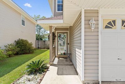 6334 Cottage Woods Dr, House other with 3 bedrooms, 2 bathrooms and 2 parking in Milton FL | Image 2