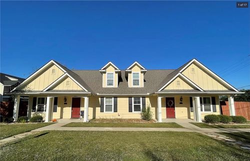 500 Cooner St, College Station, TX, 77840-1712 | Card Image