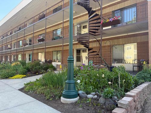 apt-307-203 N Mill St, Colfax, WA, 99111-1844 | Card Image