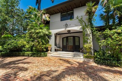 5077 N Bay Rd, House other with 7 bedrooms, 6 bathrooms and null parking in Miami Beach FL | Image 3