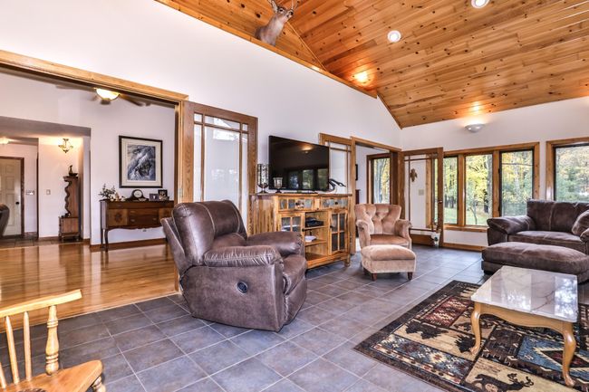 N10497 E Solberg Lake Rd, House other with 3 bedrooms, 4 bathrooms and 4 parking in PHILLIPS WI | Image 5