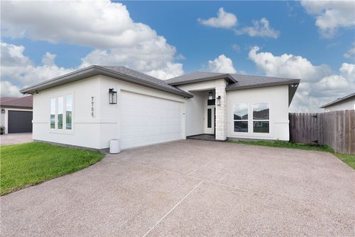 7706 Krypton Dr, Corpus Christi, TX, 78414-3192 | Card Image