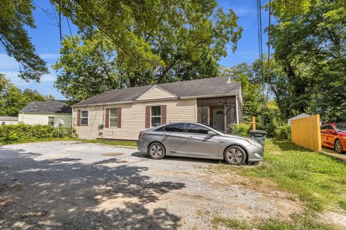 804 N Moore Rd, Chattanooga, TN, 37411-2521 | Card Image