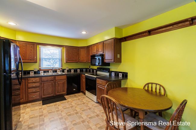 7392 Boulder Bluff, Jenison-31 | Image 7