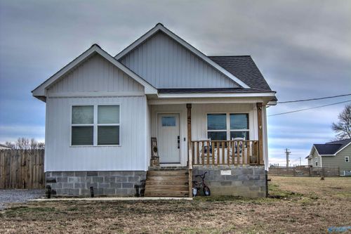 42 Mccurdy Dr, Henagar, AL, 35978-5513 | Card Image