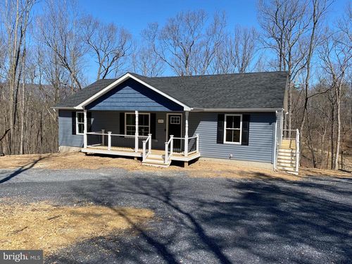 256 Round Top Ln, BERKELEY SPRINGS, WV, 25411 | Card Image