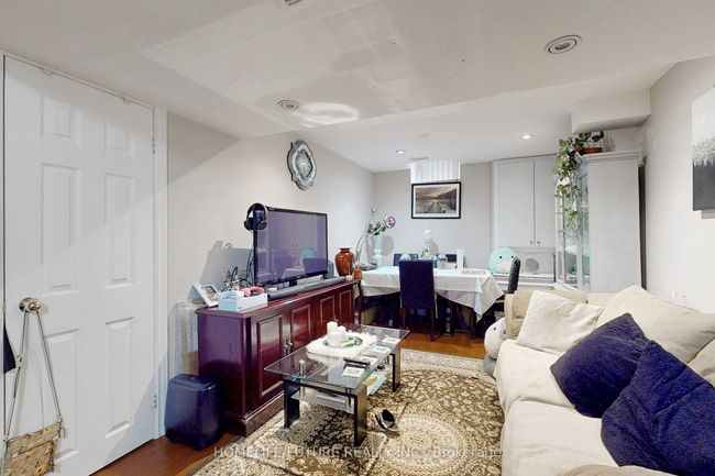102 Stather Cres, House other with 4 bedrooms, 4 bathrooms and 4 parking in Markham ON | Image 34