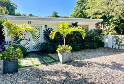 113 Key Heights Dr, Tavernier, FL, 33070-2009 | Card Image