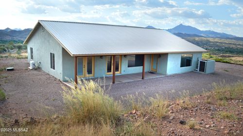 111 Red Mountain Ct, Patagonia, AZ, 85624-6164 | Card Image