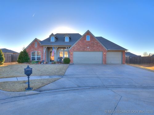 520 50th Pl, Broken Arrow, OK, 74014-1928 | Card Image