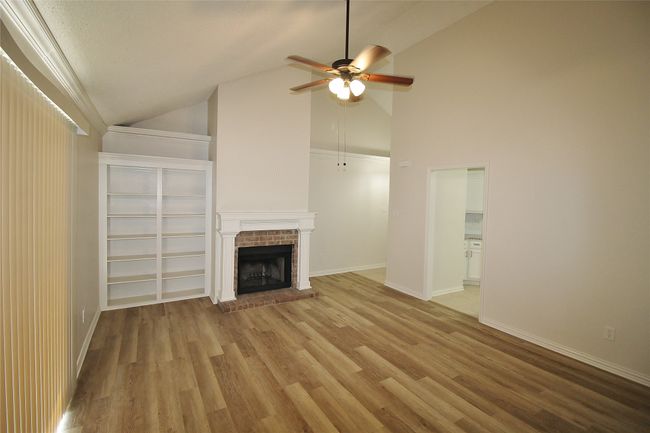 605 Mcmackin St, House other with 3 bedrooms, 2 bathrooms and null parking in Cedar Hill TX | Image 4
