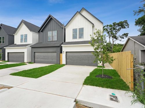 7418 Maxroy St, Houston, TX, 77088-7814 | Card Image