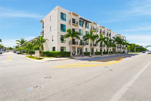 e-101-8167 Nw 41st St, Doral, FL, 33166-6273 | Card Image