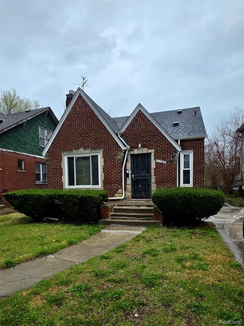 11750 Elmdale St, Detroit, MI, 48213-1640 | Card Image