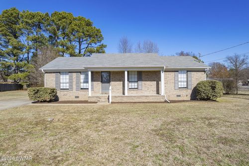 52 University Cv, Jackson, TN, 38305-1611 | Card Image