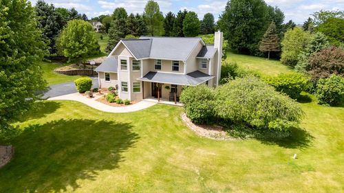W301S2613 Jenna Lane, Genesee, WI, 53188 | Card Image