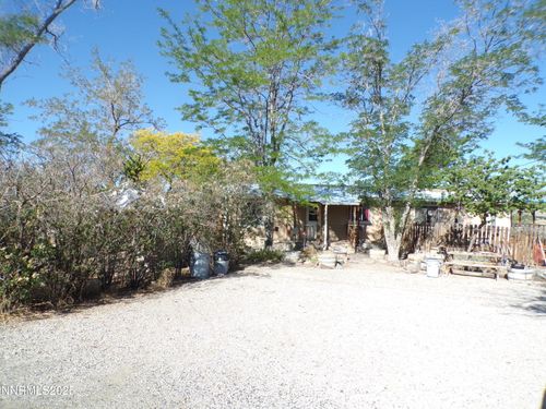 4925 Cheyenne Trl, Silver Springs, NV, 89429-9565 | Card Image