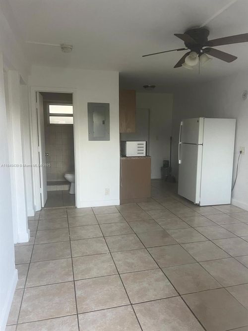 apt-2-1124 Nw 2nd St, Fort Lauderdale, FL, 33311-8951 | Card Image