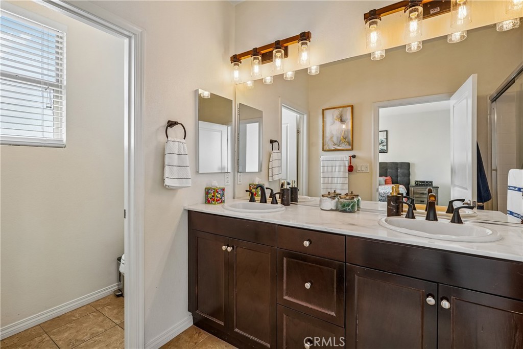 Residential in Hawthorne 4
